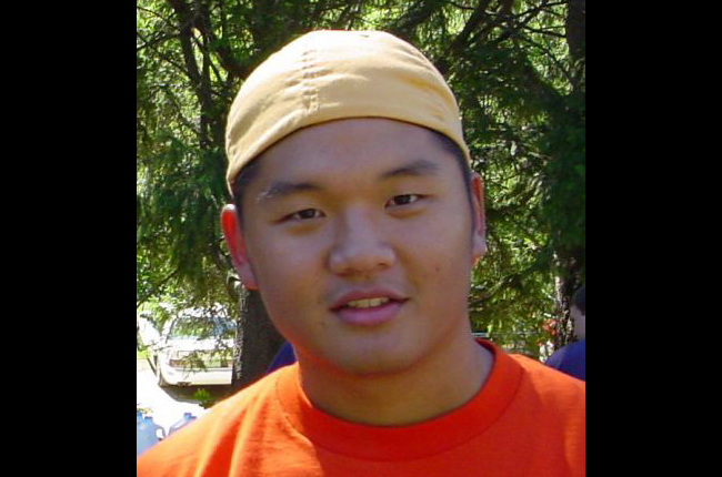 Daniel S. Mun, '05 died on December 5, 2003. His death was ruled a suicide. 